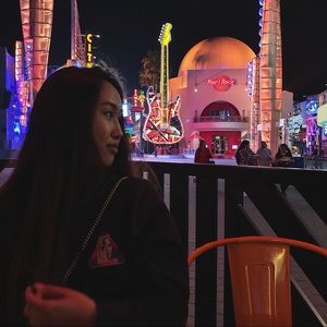 Meet your Posher, Bolor